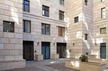 Cephe ve veranda parçası