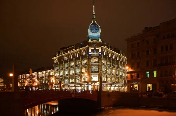 Promenade Long Nuit Décorée Pour Nouvel Pétersbourg Maison Commerce Pont — Photo