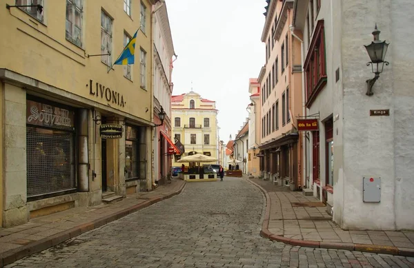 Zajímavá procházka historickou částí Talinu — Stock fotografie