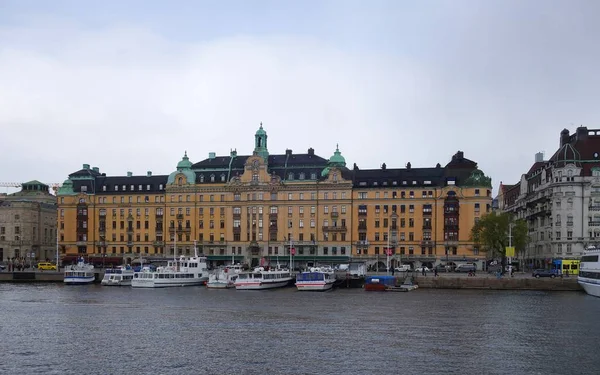 May Sunday walk in the center of Stockholm — Stock Photo, Image