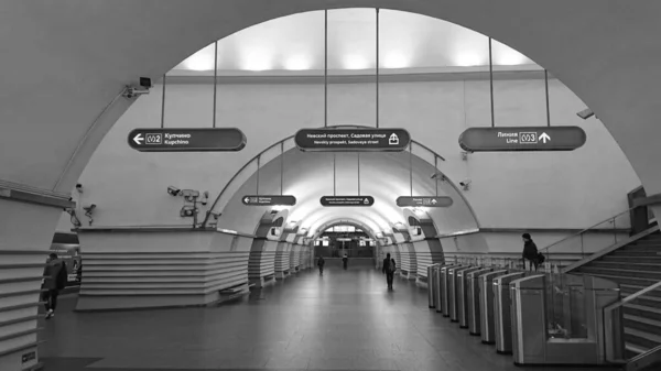 Frammento Dell Interno Della Stazione Della Metropolitana Nevsky Prospekt San — Foto Stock
