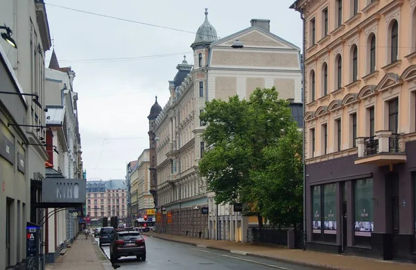 Gloomy Sommar Morgon Och Promenad Längs Tråkiga Gatorna Stadens Centrum — Stockfoto