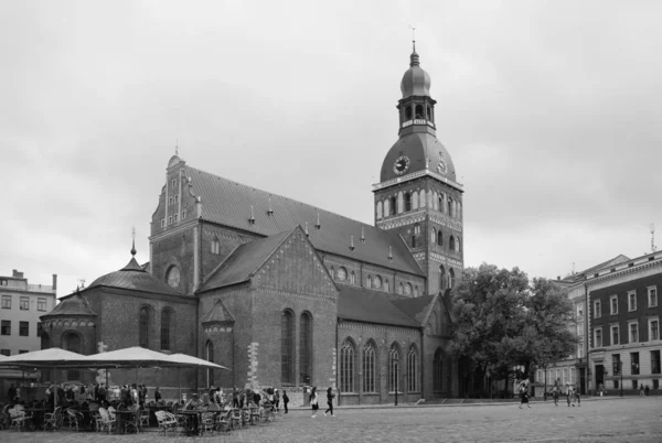 Gloomy Sommar Morgon Och Promenad Längs Tråkiga Gatorna Stadens Centrum — Stockfoto