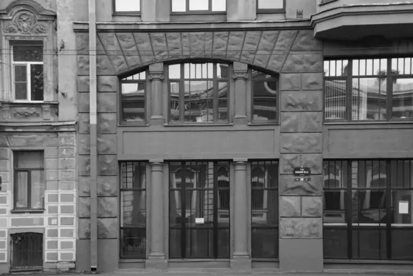 Art Nouveau Edifício Linha Vasilievsky Ostrov Fragmento Fachada Com Uma — Fotografia de Stock