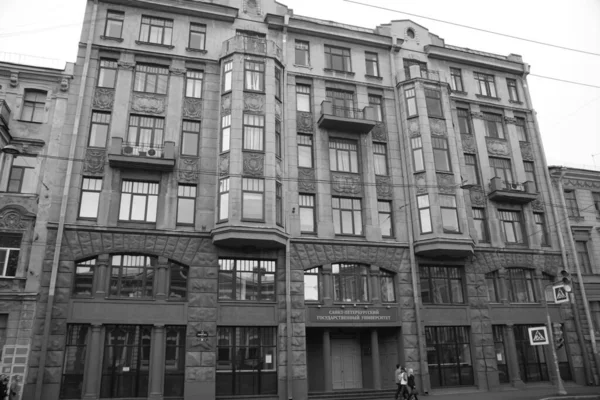 Art Nouveau Byggnad Första Raden Vasiljevskij Island Hus Huvudfasad — Stockfoto