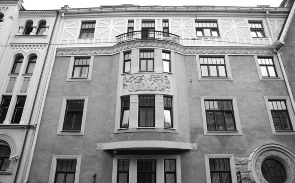 Fragmento Fachada Edificio Residencial Estilo Del Romanticismo Nacional Una Las — Foto de Stock