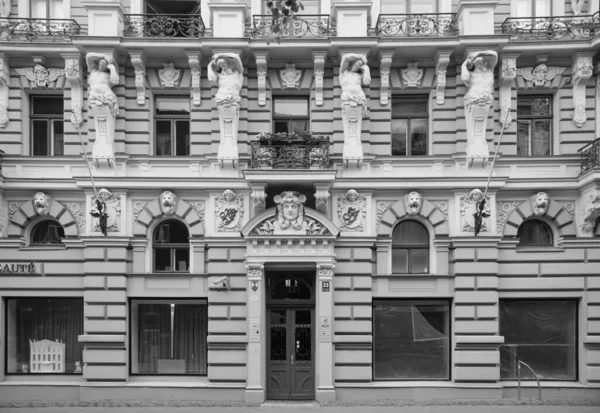 Fragmento Fachada Edificio Residencial Estilo Del Romanticismo Nacional Art Nouveau — Foto de Stock