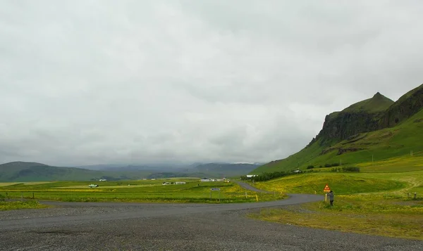 아이슬란드를 여행하던 빅이라는 도시에 비야르와 주변의 해변을 십시오 — 스톡 사진