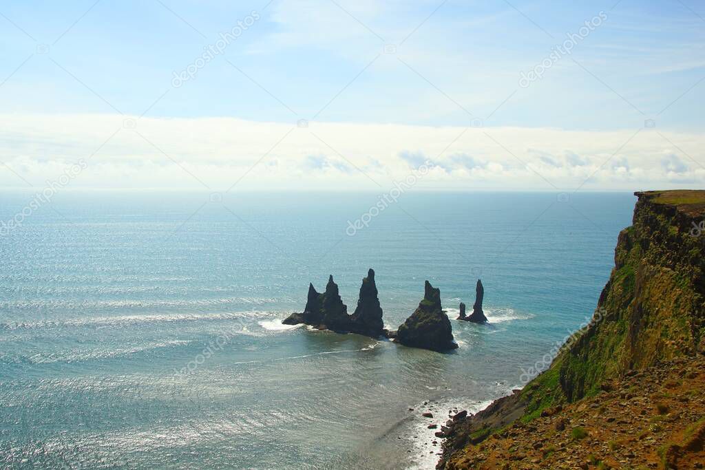Fascinating summer hike in Iceland, stop in the town of Vic, exploring the black beach of Reinisfiyara