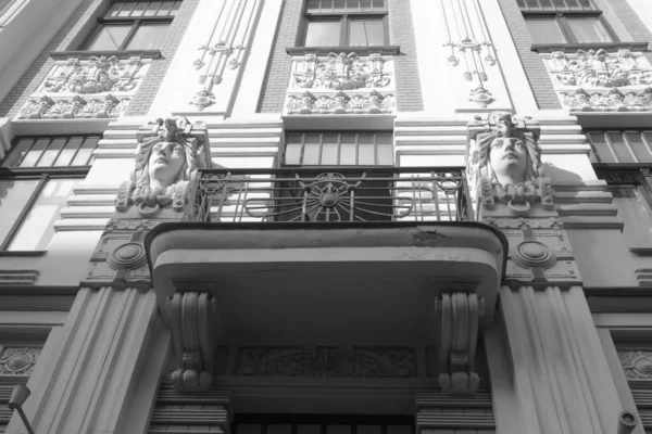 Fragmento Del Diseño Arquitectónico Fachada Estilo Art Nouveau Edificio Residencial —  Fotos de Stock