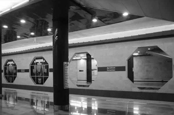 Fragmento Del Interior Estación Metro Dunayskaya San Petersburgo — Foto de Stock