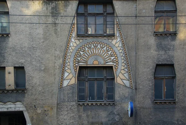 중심부에 주거용 건물의 아르누보 양식으로 설계된 건물의 — 스톡 사진