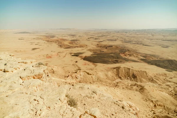 Paysage pittoresque du désert de sable du Néguev israélien . — Photo