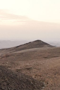 Dikey fotoğraf gündoğumu negev Çölü İsrail '