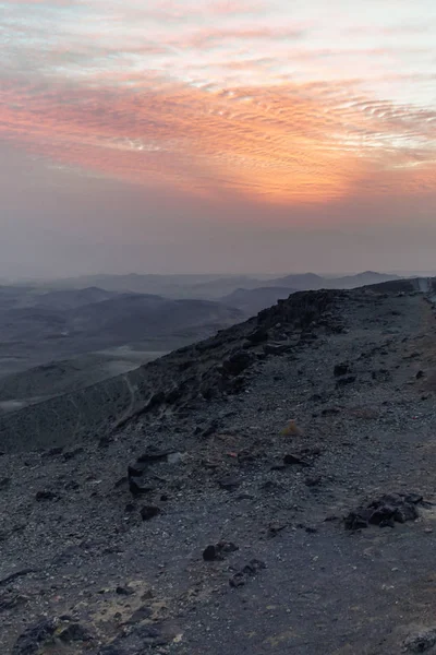 Dikey fotoğraf sihirli gündoğumu şafak kutsal topraklara judean desert İsrail üzerinden