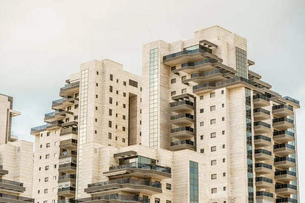 Beer Sheva binasında görüntüleyin. İsrail modern mimari.