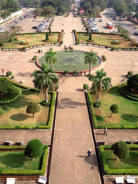 Widok z lotu ptaka (widok z góry) z Vientiane od patuxai wizyty pomnik, Laos — Zdjęcie stockowe