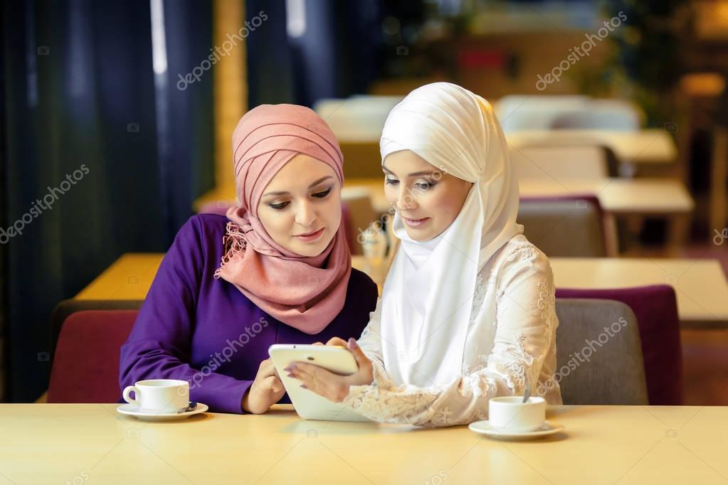Как Познакомиться С Девушкой Мусульманкой