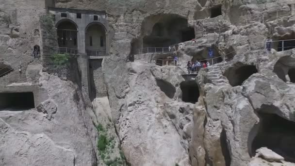 Sito del Monastero delle Grotte di Vardzia in Georgia sul Monte Erusheti — Video Stock