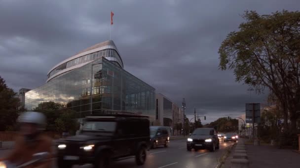 Slow Motion of Traffic In Front of Konrad-Adenauer-Haus In Berlin, Germany — Stock Video