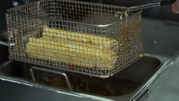 Asyalı Aşçı Kalan Yağlı Yağdan Kurtulur Lezzetli Ekmekleri Gümüş Kızartma — Stok video