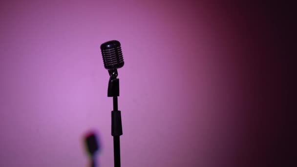 Concert Vintage Microphone Record Speak Audience Stage Dark Empty Retro — Stock Video