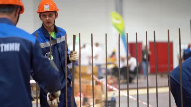 Sochi Rússia Agosto 2019 Espaço Trabalho Trabalhadores Vestidos Com Uniforme — Vídeo de Stock