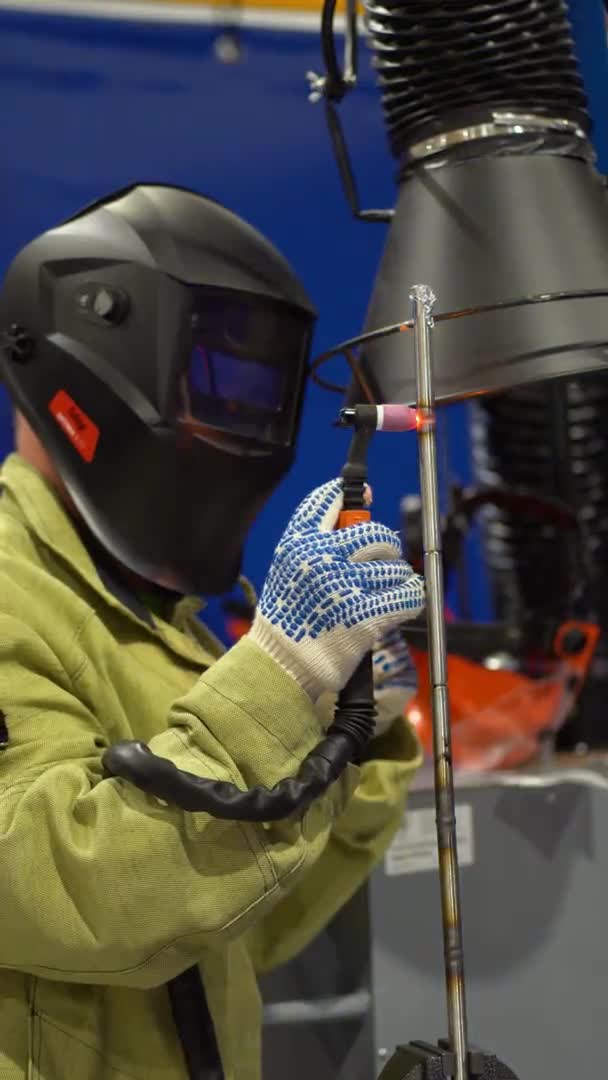 Human Worker Wears Protective Suit Mask Use Gas Welding Equipment — Stok video