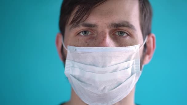 Portrait Homme Merveilleux Près Médecin Brunet Barbu Aux Yeux Verts — Video