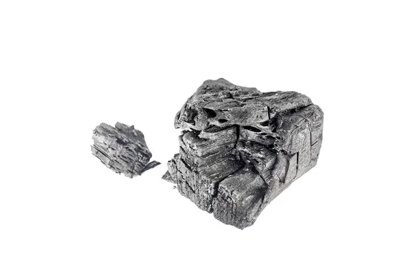 Carvão natural de madeira isolado sobre fundo branco. — Fotografia de Stock
