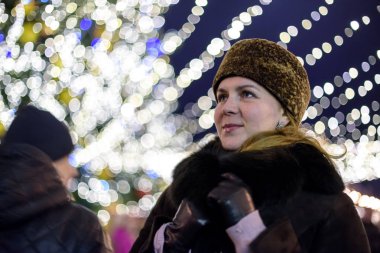 insanlar, bayram, Yılbaşı ve sihirli kavramı - kadın gülüyor ben