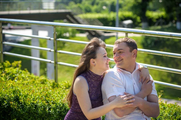 Loving young couple walk on the park at summer. — Stock Photo, Image