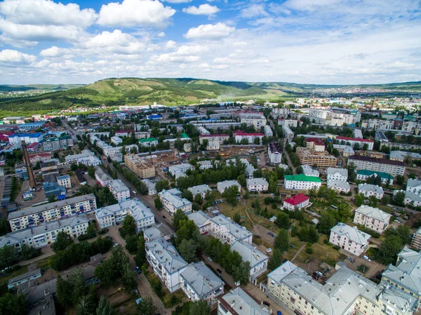 Oktyabrsky 市鸟瞰图。巴斯科尔托斯坦 — 图库照片