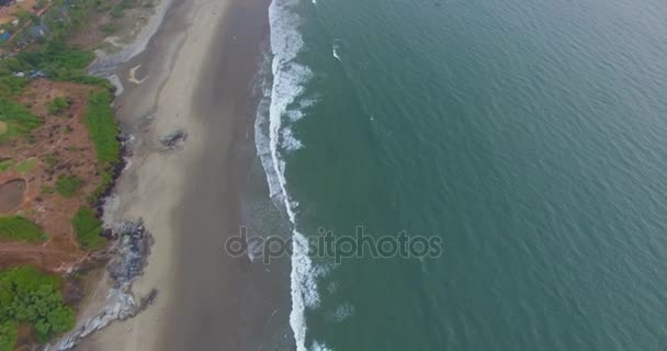 Vagator Beach i Norra Goa, Flygfoto — Stockvideo