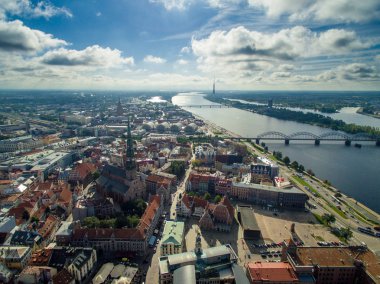 Riga, Letonya - Eylül 2016: Hava panoramik oldtown üzerinde