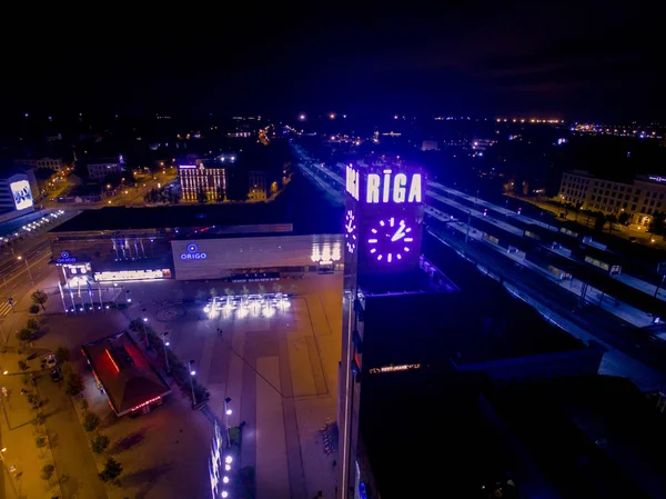 Riga, Lotyšsko-září 2016: hlavní železniční stanice. — Stock fotografie