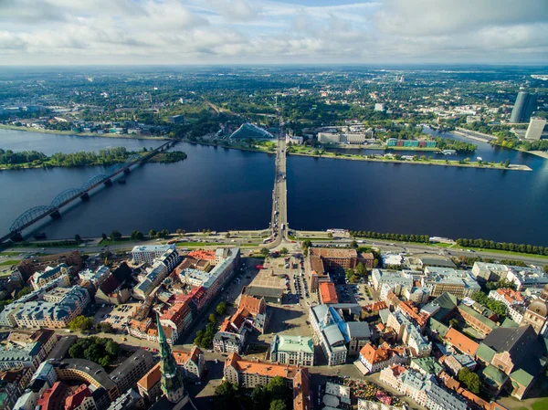 Riga, Lettland - September 2016: Blick aus der Luft auf die Altstadt — Stockfoto