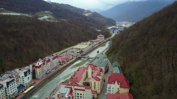 2017 04 rosa khutor, Sotschi, Russland,: Luftaufnahme der Stadt — Stockvideo