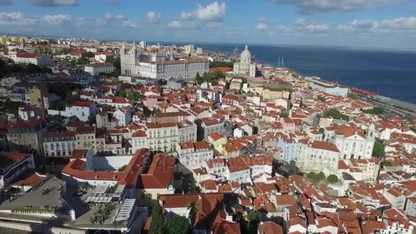 Lotu ptaka widok stare miasto centrum Lizbony — Wideo stockowe