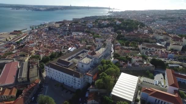 Vista aérea cidade velha de Lisboa cidade — Vídeo de Stock