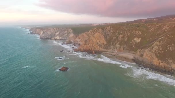 ポルトガル ・ ロカ岬。ヨーロッパ大陸の端からの眺め. — ストック動画