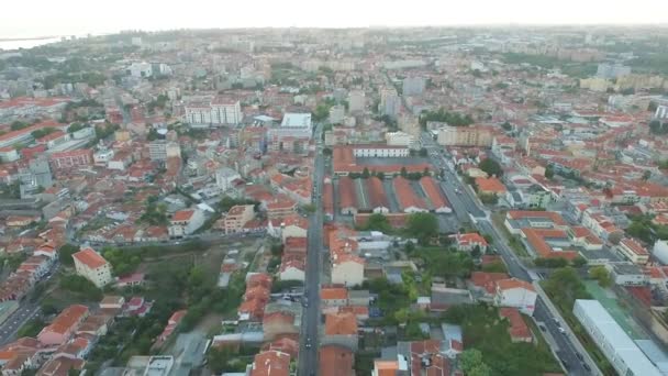 A naplemente kilátás oldaláról az új Porto, Portugália. Légi — Stock videók