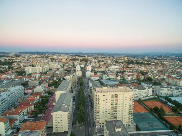 Blick auf den neuen Hafen bei Sonnenuntergang, portugal. Antenne — Stockfoto