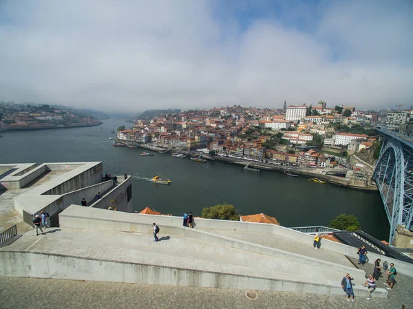 2016 09 Porto, Portugal: Panoramic view of the old city of Porto. — Stock Photo, Image