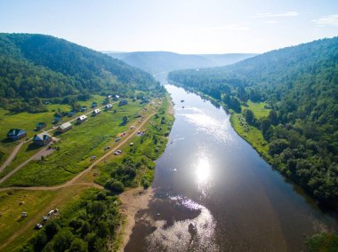 Kapova Mağarası, Shulgan tash doğa rezerv, Başkurdistan, Rusya Federasyonu. Havadan görünümü