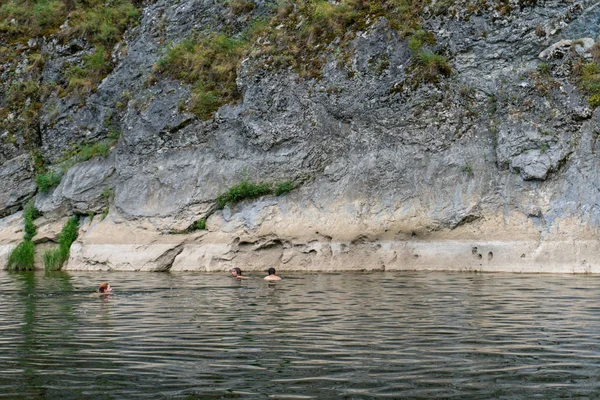 Rafting en el río en la zona de la Reserva Natural de Shulgantash —  Fotos de Stock
