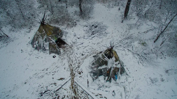 Vida nos tipi no inverno na montanha Ural — Fotografia de Stock