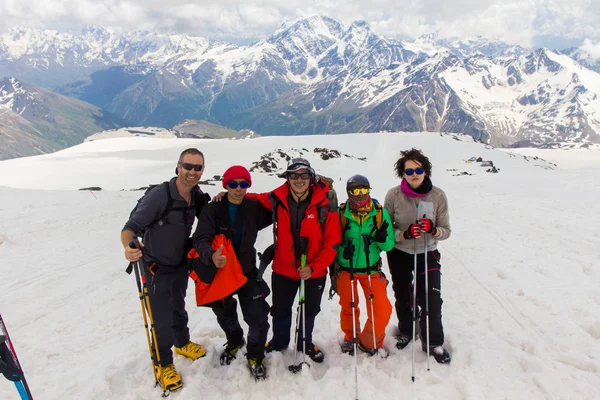 2014 07 Elbrusz, Oroszország: hegymászás a mountain Elbrus — Stock Fotó