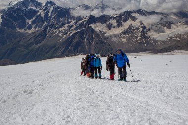2013 08 Elbruz Dağı, Rusya: Elbruz Dağı'na tırmanmak