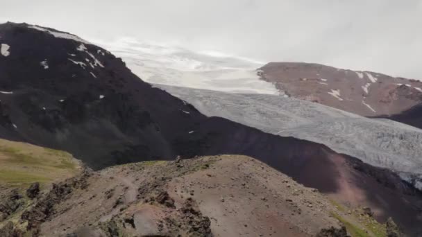 Chodzenie na góry regionu Elbrus — Wideo stockowe